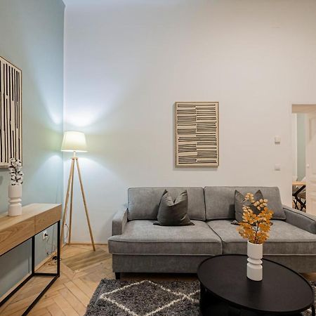 Charming Apt Perfect For 4-6 Tram, Self-Checkin Wien Exterior foto