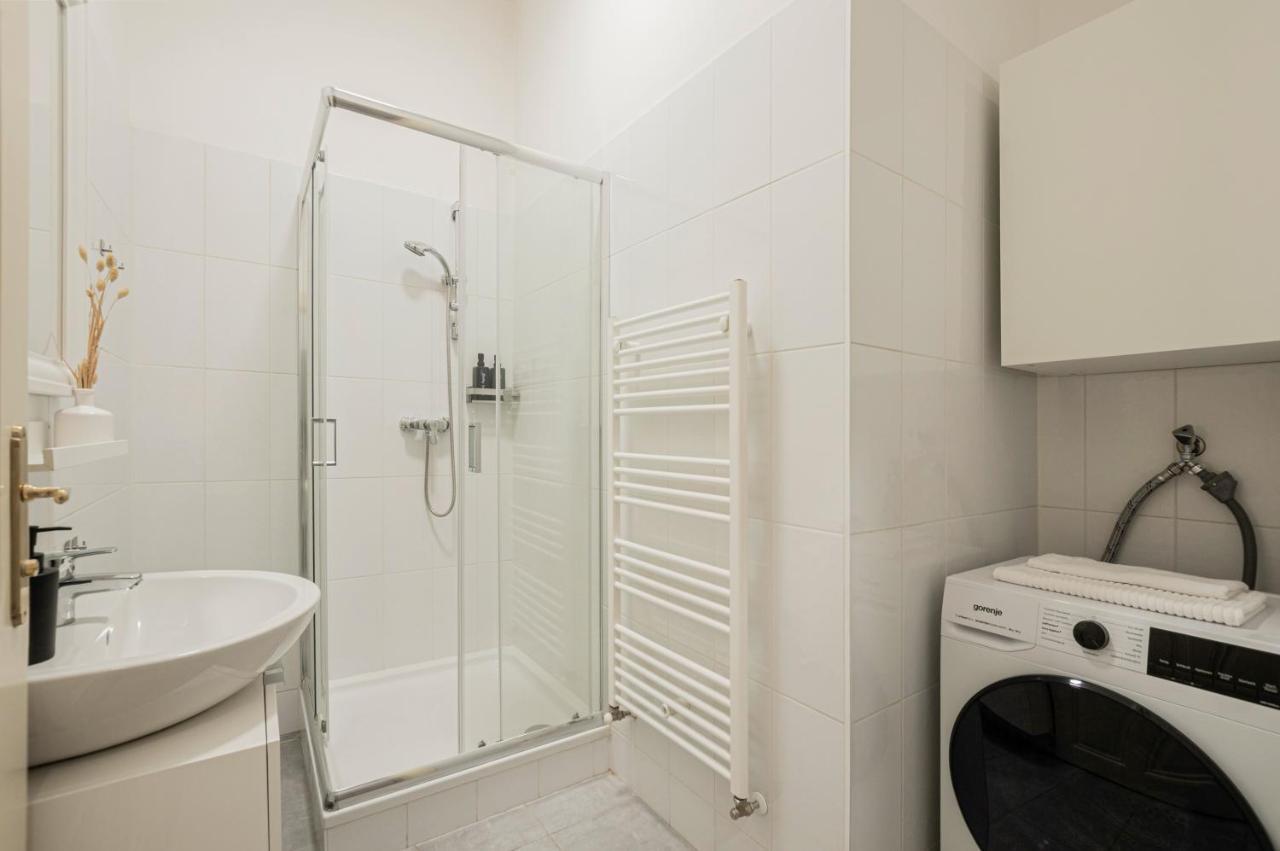 Charming Apt Perfect For 4-6 Tram, Self-Checkin Wien Exterior foto