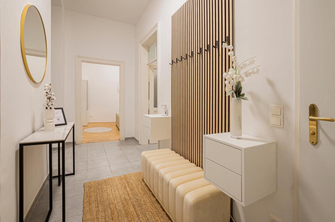 Charming Apt Perfect For 4-6 Tram, Self-Checkin Wien Exterior foto